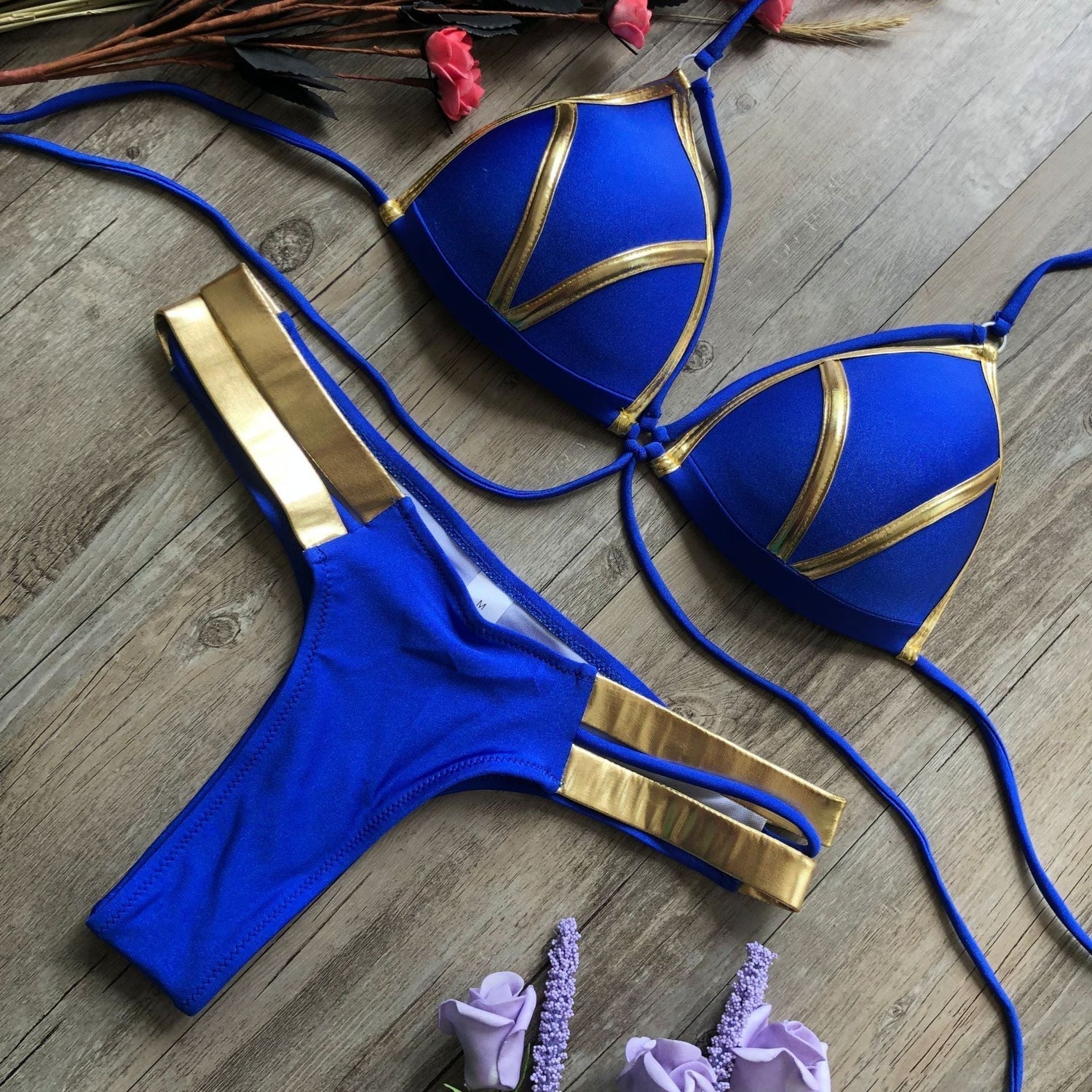 Stylish bikini with bronze sides Terese