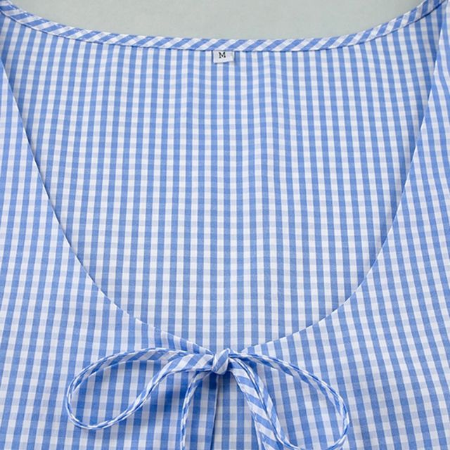 Harper - Gingham romper with keyhole neckline and bow detail