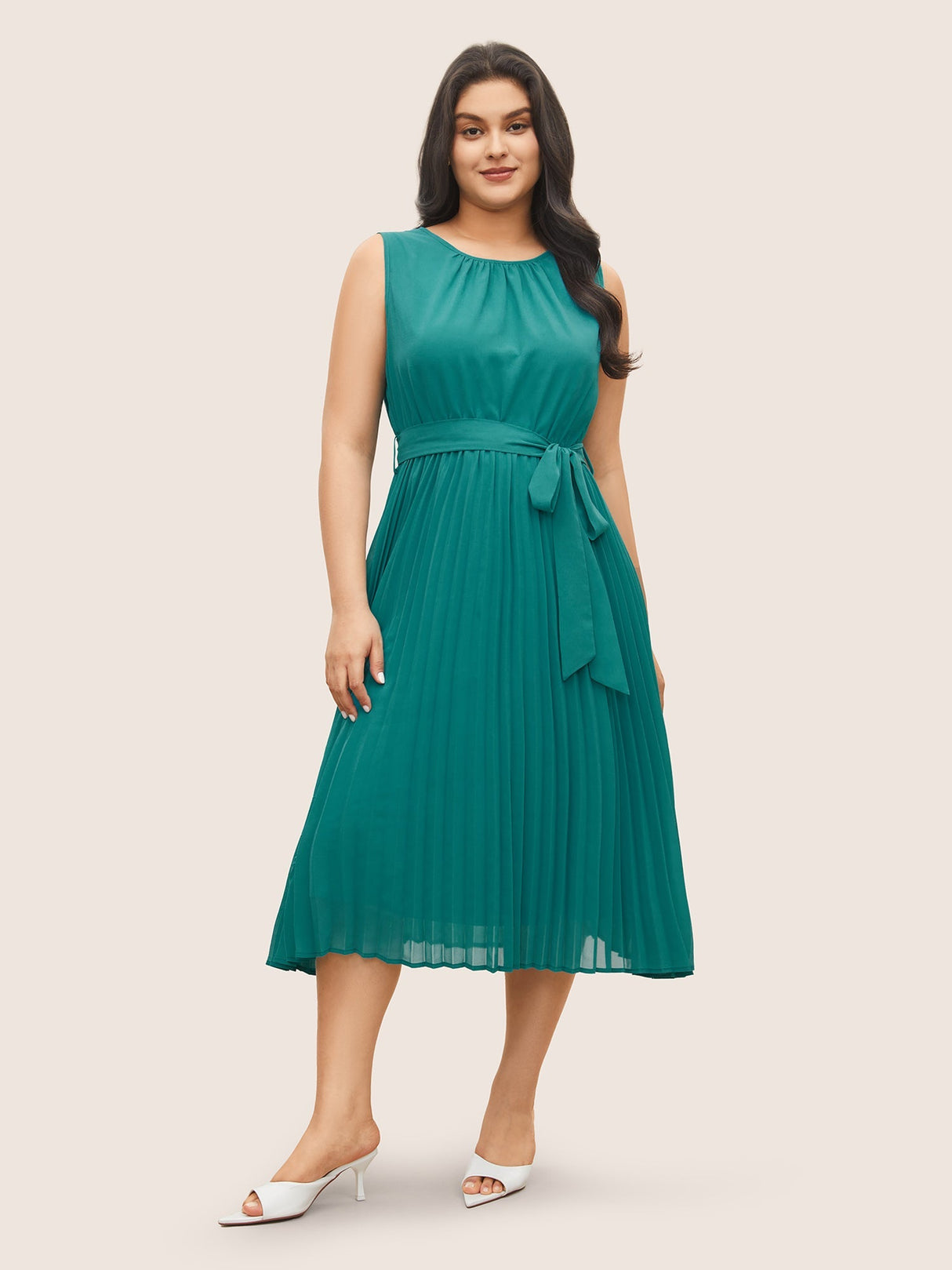 Plain Sleeveless Elastic Waist Pleated Belted Dress