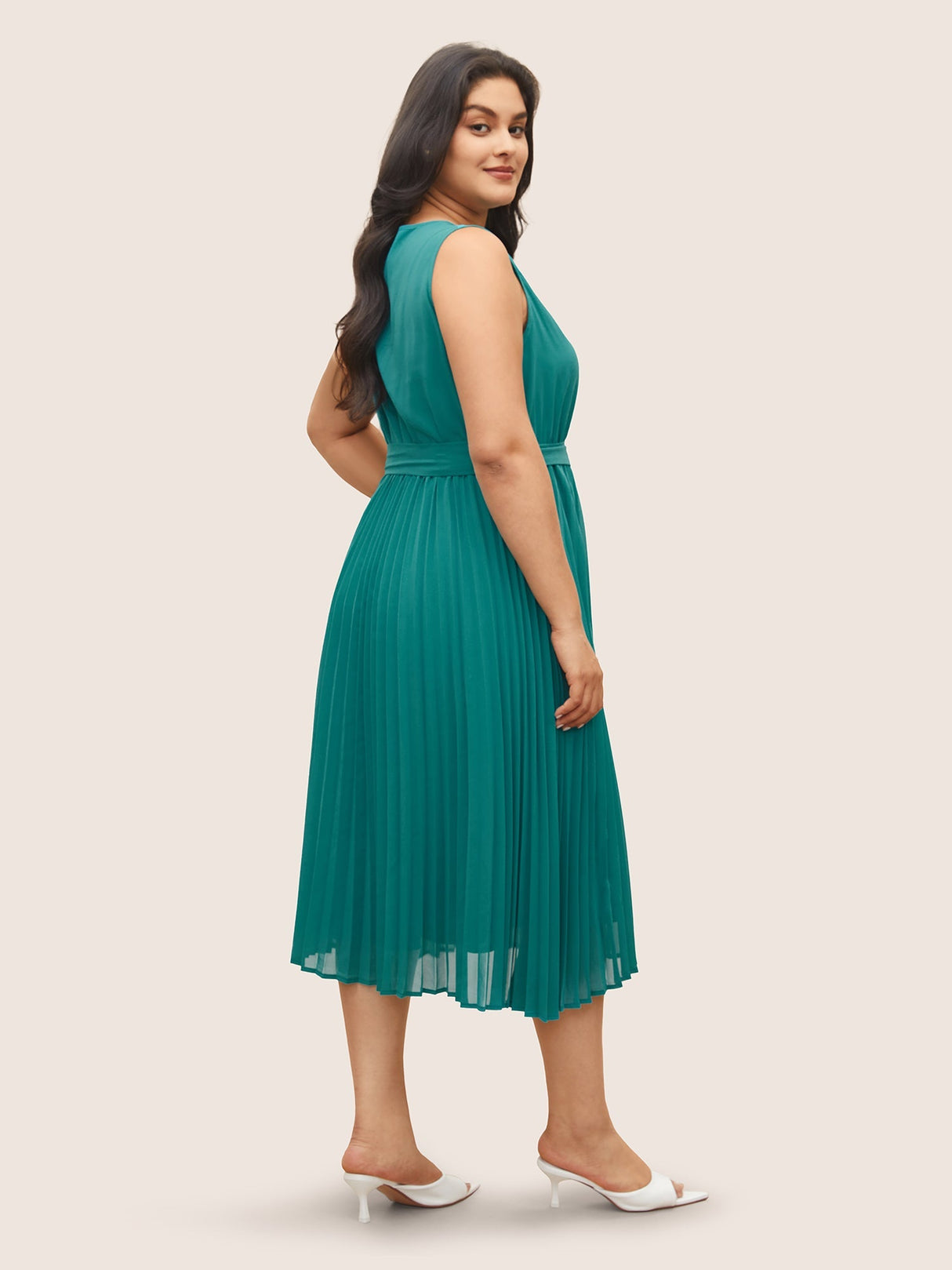 Plain Sleeveless Elastic Waist Pleated Belted Dress