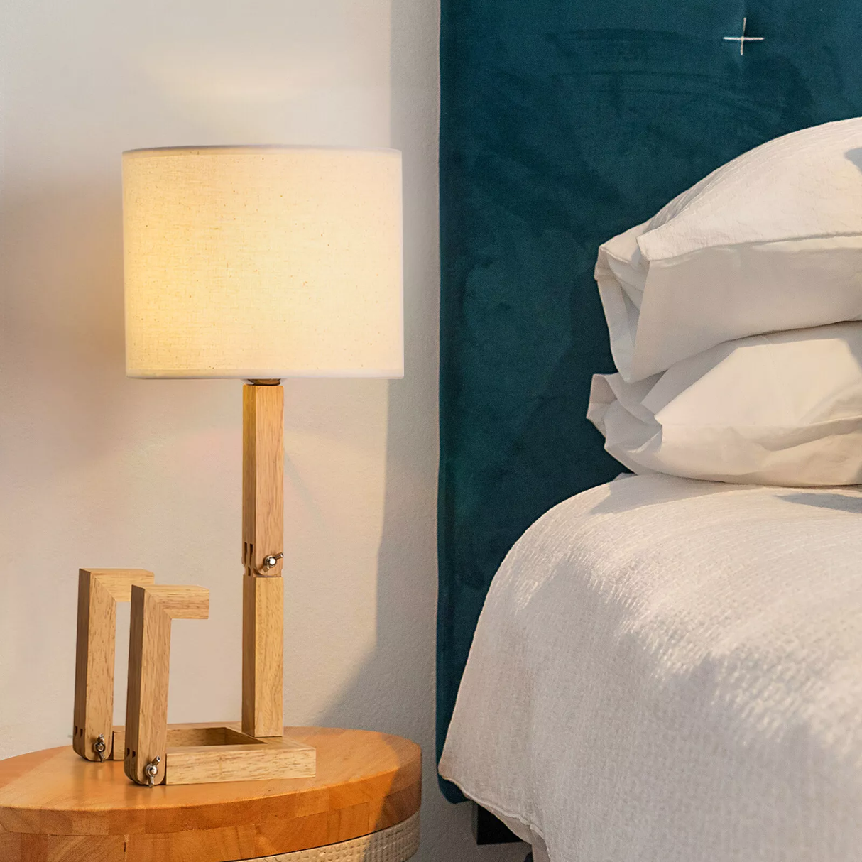 Table Lamp Robot Shape