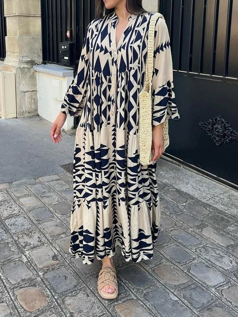 Ronja - Retro dress with V-neck and oversize