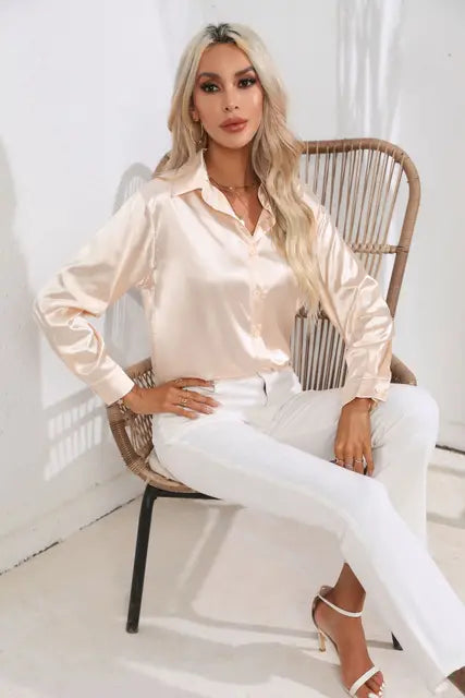 Leah - Elegant satin blouse