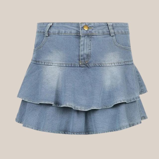 Hannah - Denim shorts with frill trim