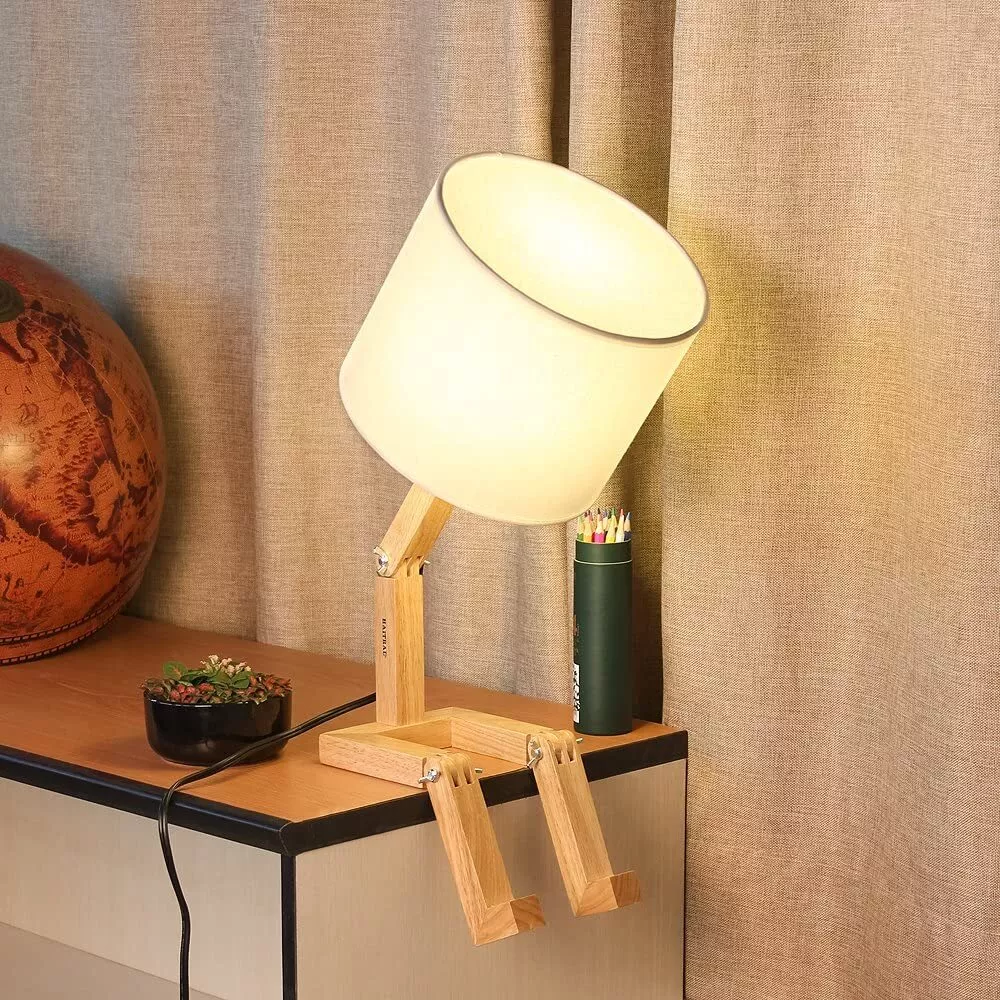 Table Lamp Robot Shape