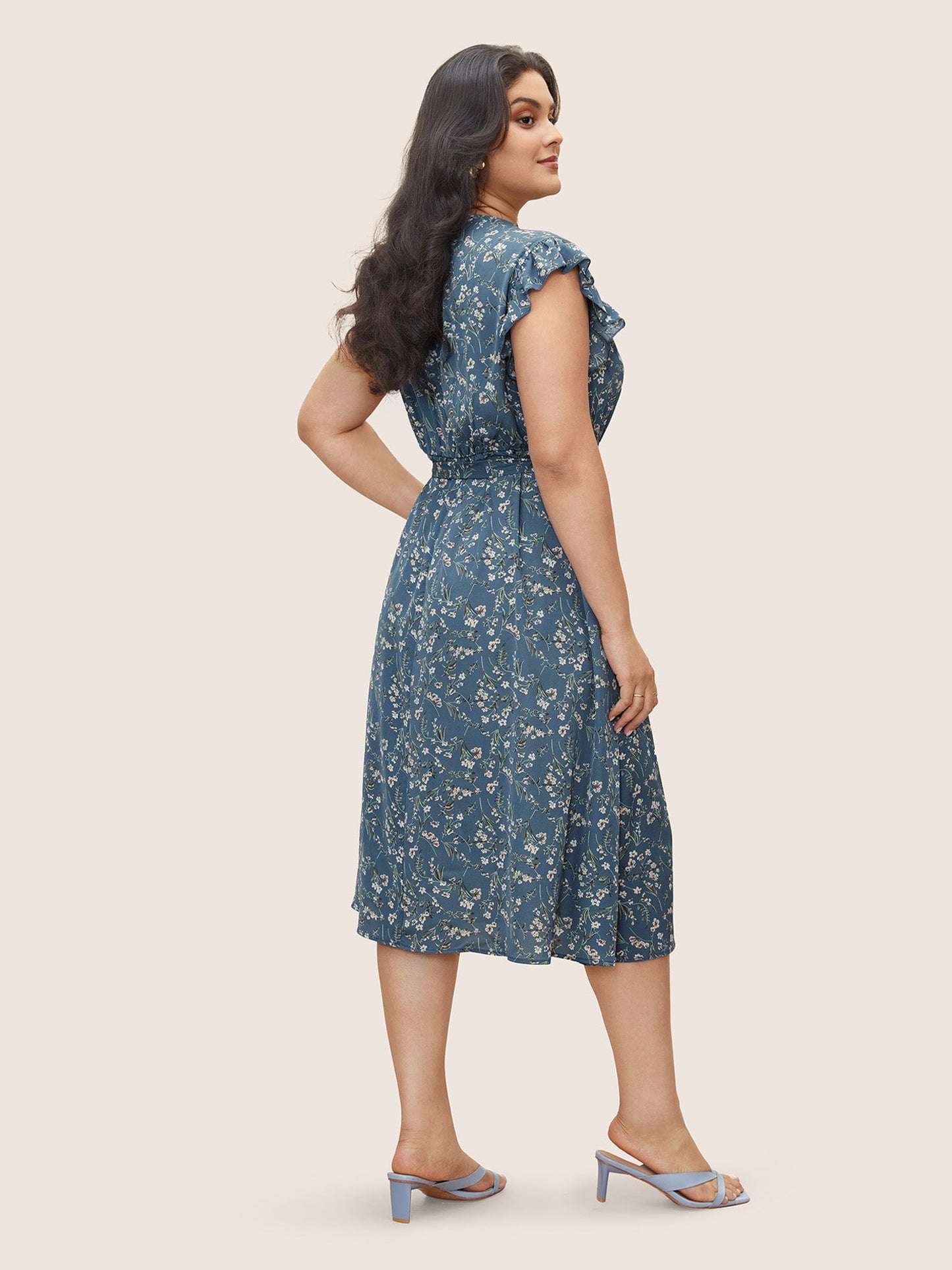 Ditsy Floral Frill Trim Notched Flutter Sleeve Dress