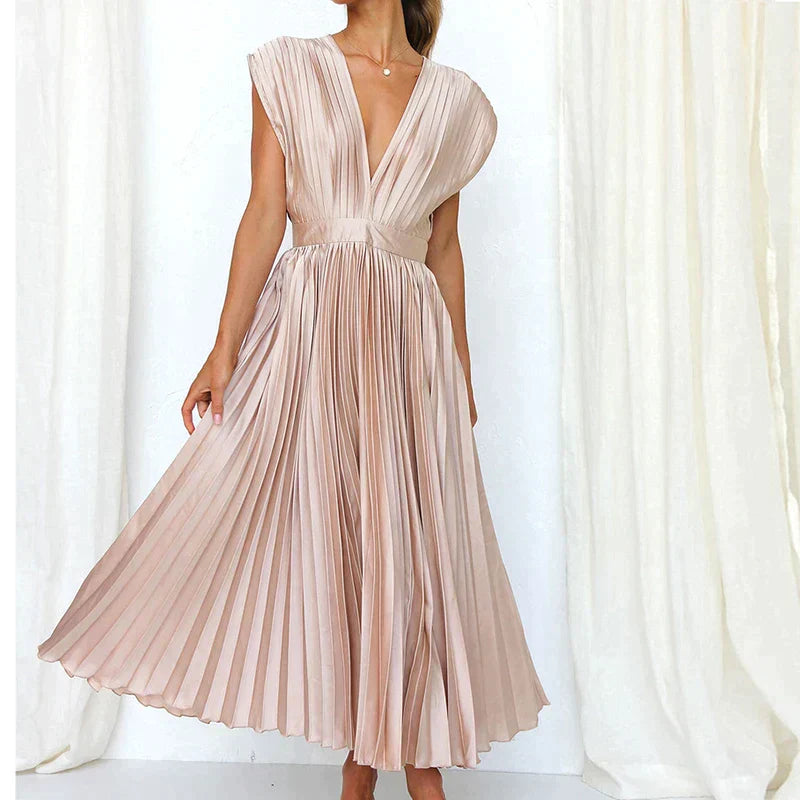 Leticia - Chic pleated maxi