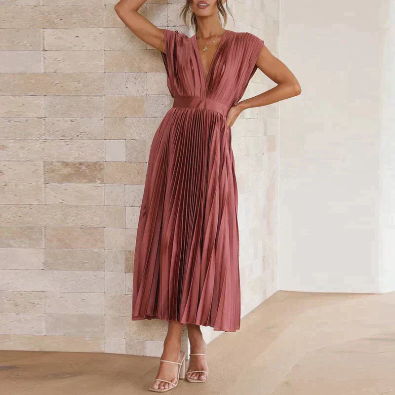 Leticia - Chic pleated maxi