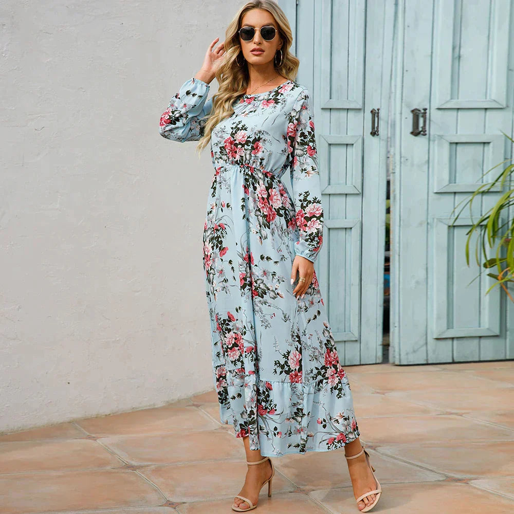 Petra - Fashionable floral dress with round neckline