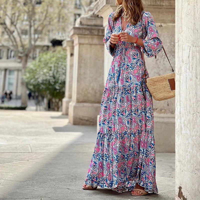 Amara - Bohemian maxi dress with paisley pattern