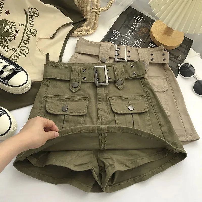 Aria - High-waisted skort with utility pockets