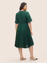 Solid Button Detail Notched Pleated Hem Dress