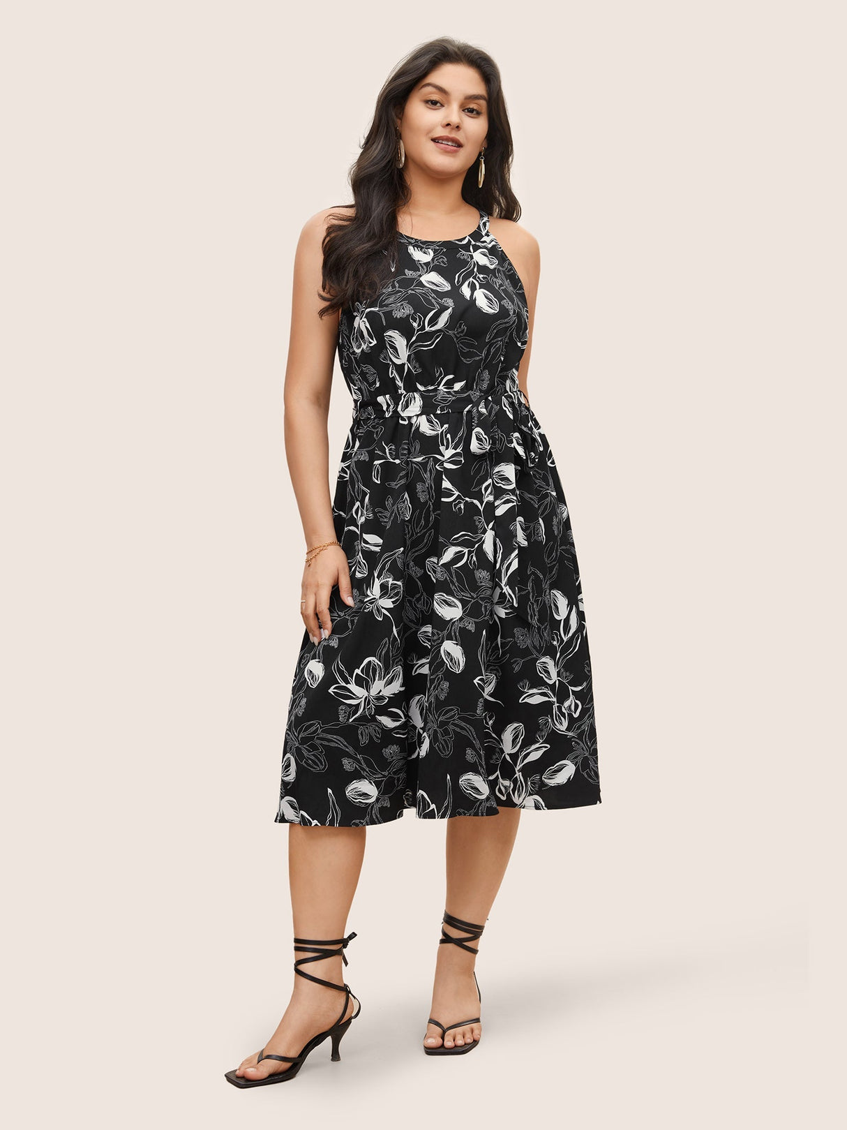 Halter Silhouette Floral Print Belted Dress