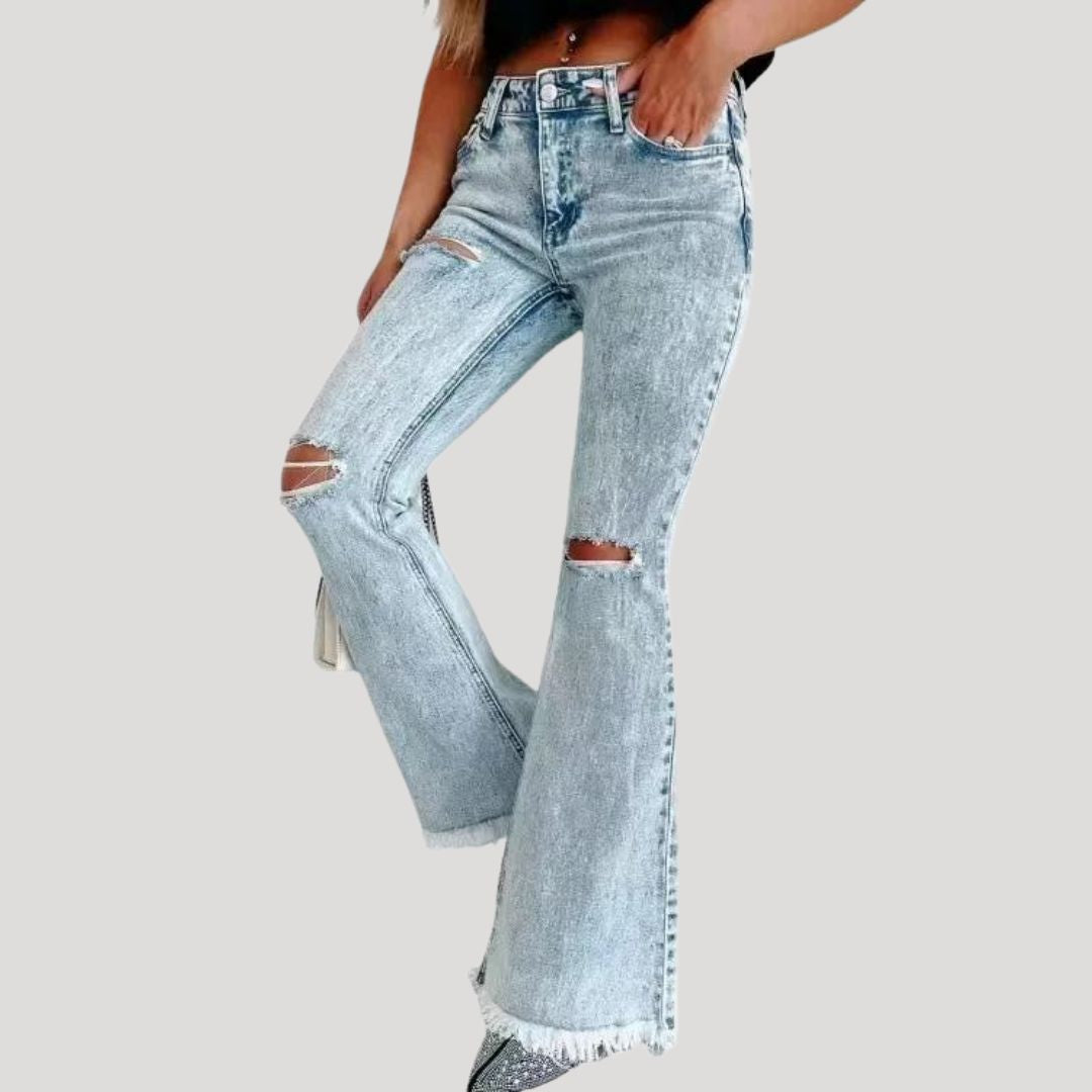 Lena - Flared jeans with rips