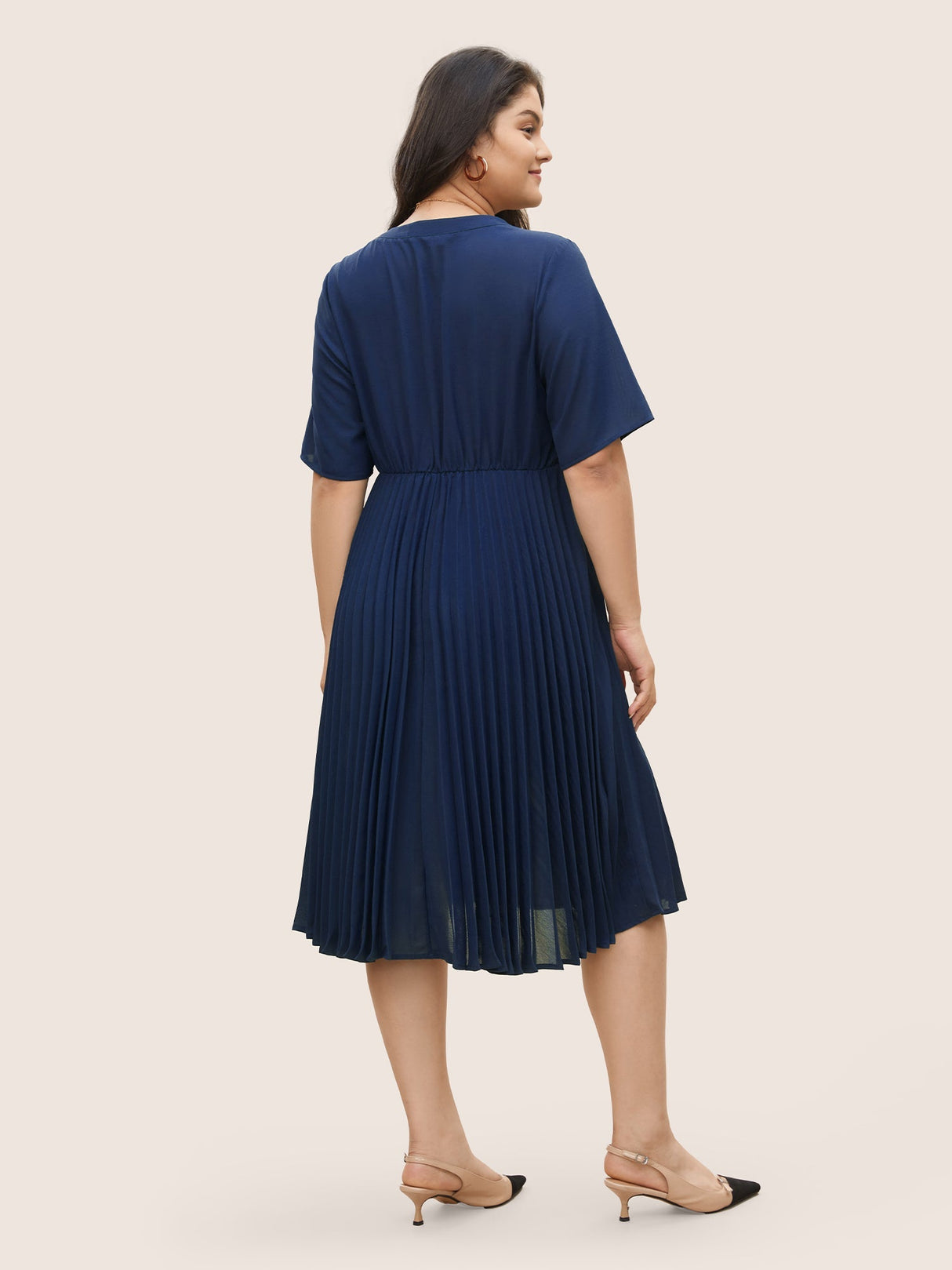 Solid Button Detail Notched Pleated Hem Dress