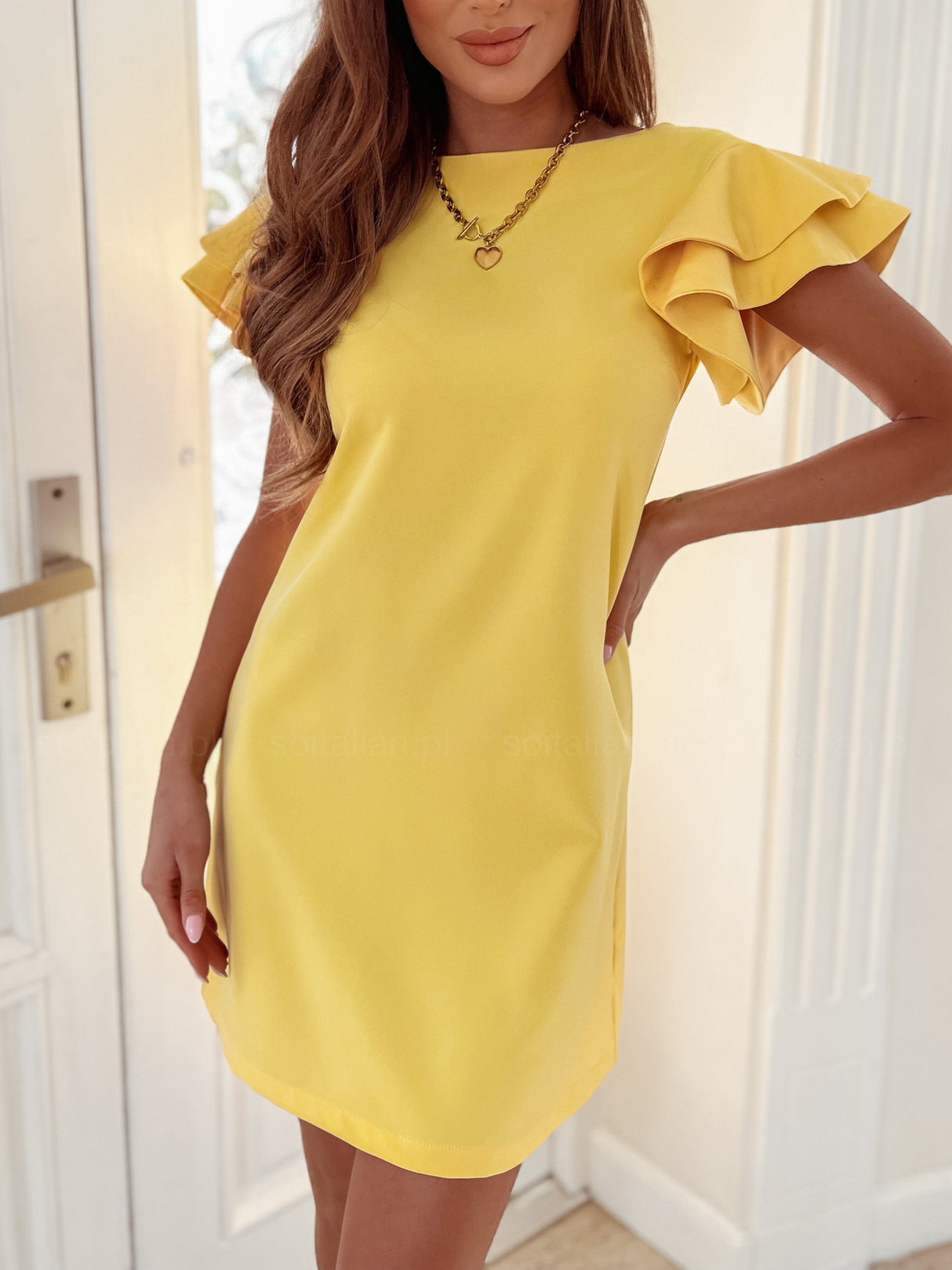 Jayla - Backless dress with puff sleeves
