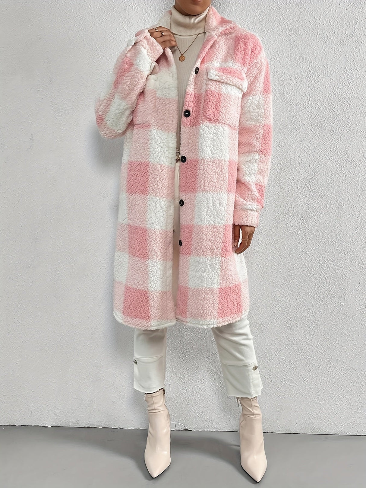 Liesa - Elegant checked teddy coat