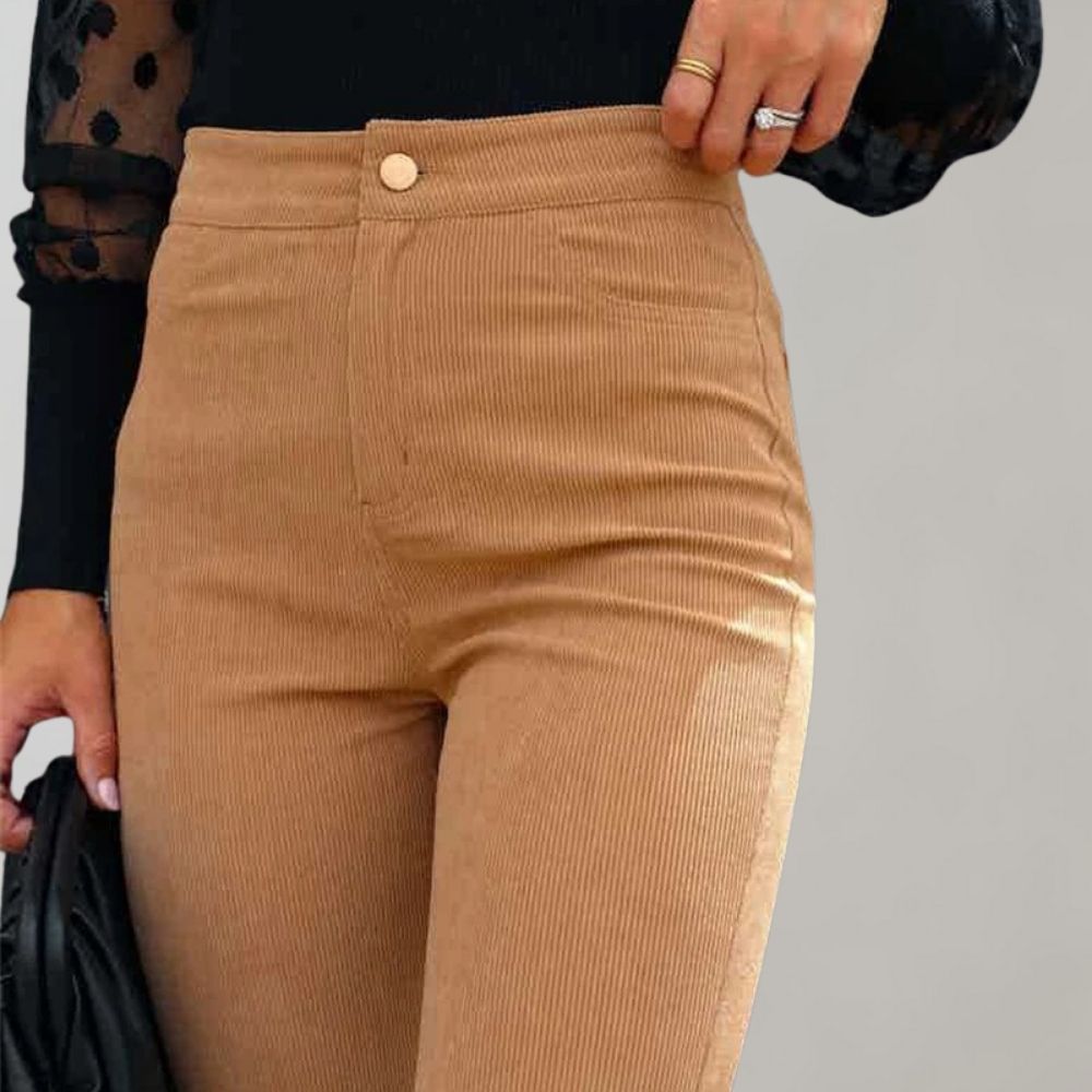 Noemi - Flare trousers in corduroy