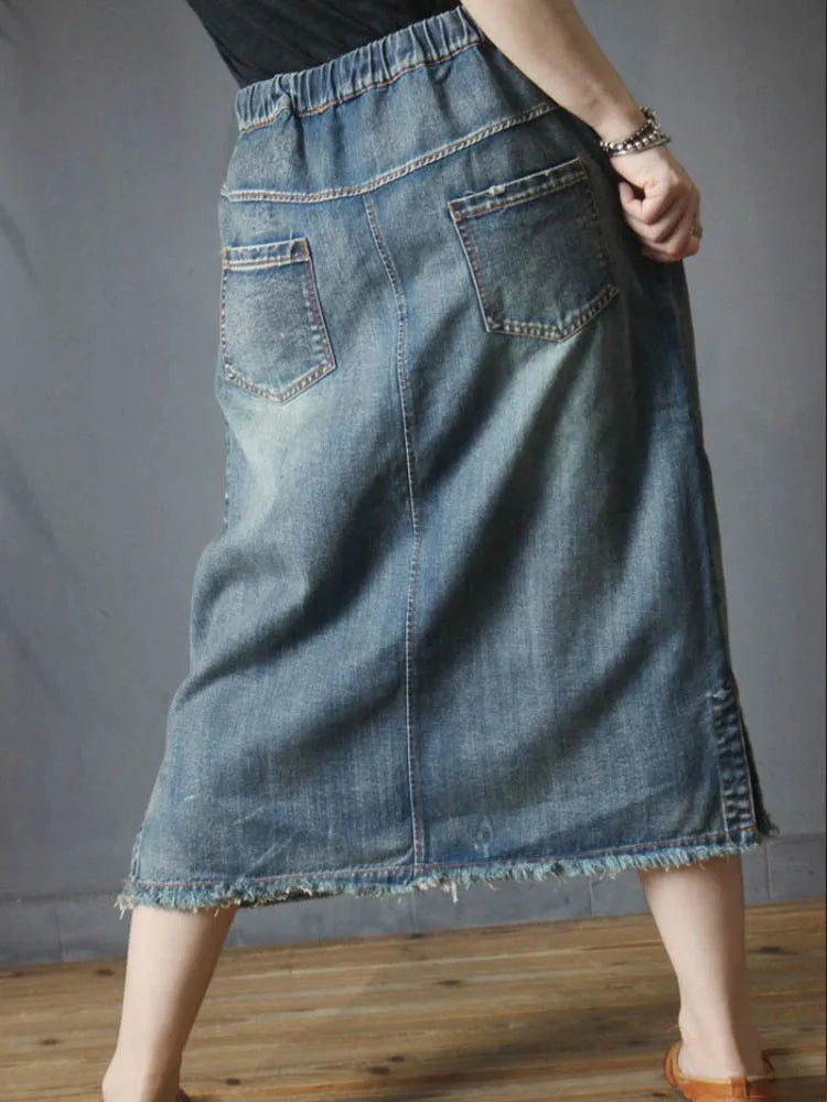 Elegant denim skirt with letter print and irregular hemline