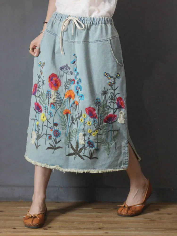 Elegant denim skirt with letter print and irregular hemline
