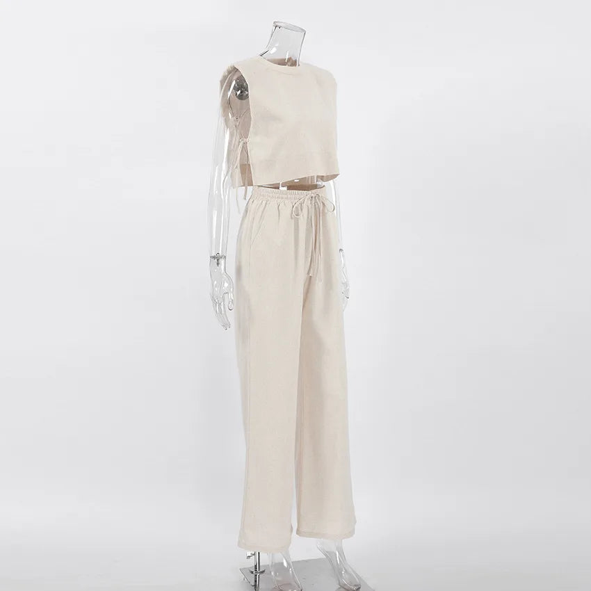 Jackie - Two-piece set with sleeveless top and wide trousers