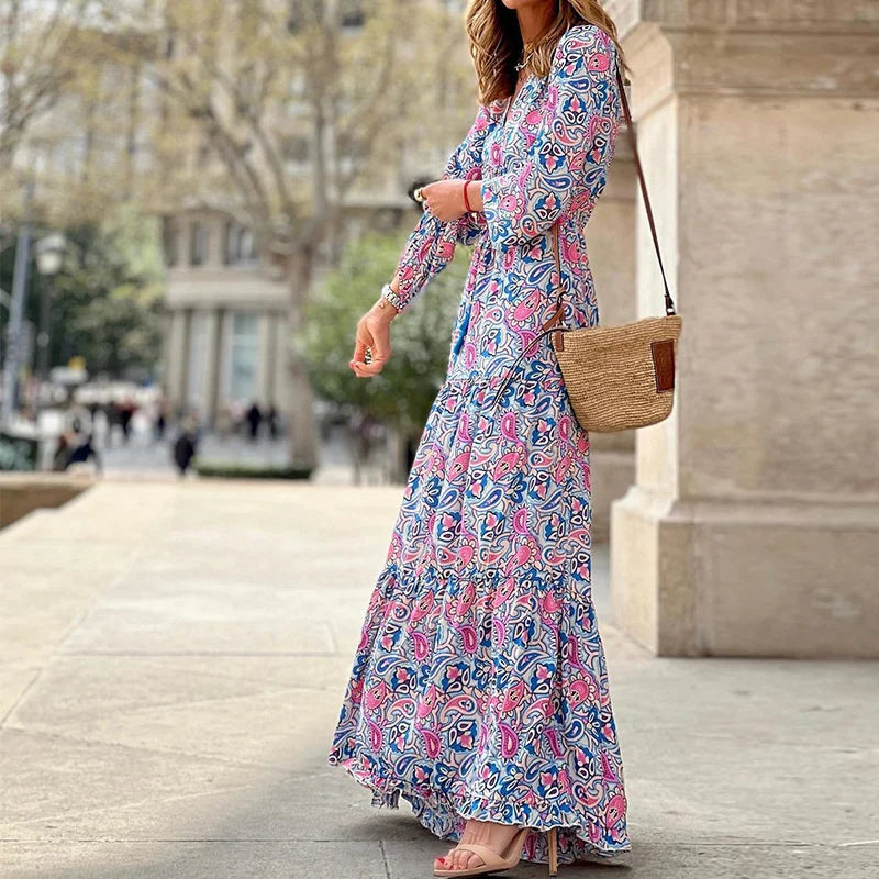 Amara - Bohemian maxi dress with paisley pattern