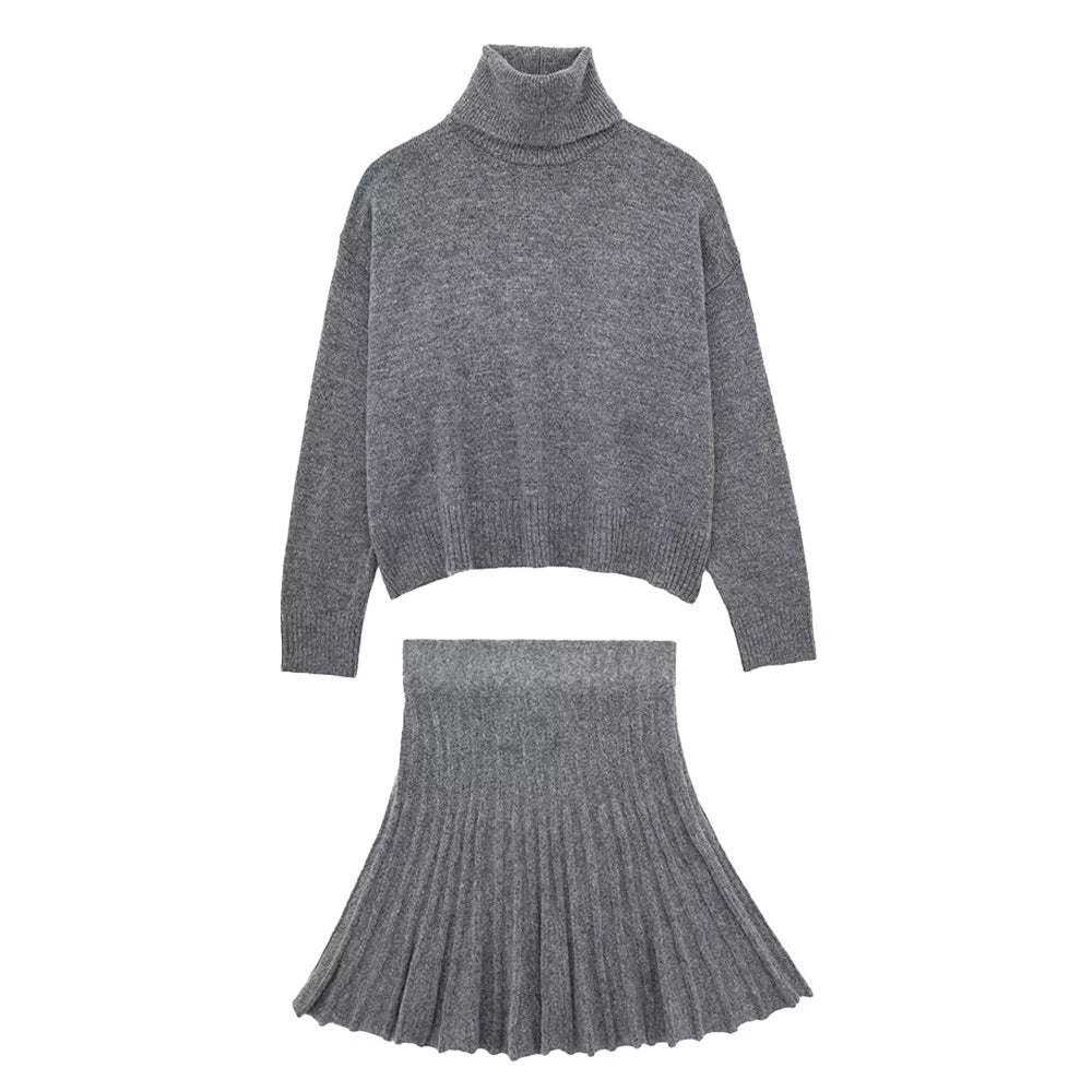 Sophia - Ribbed turtleneck jumper with crop cut and pleated skirt set