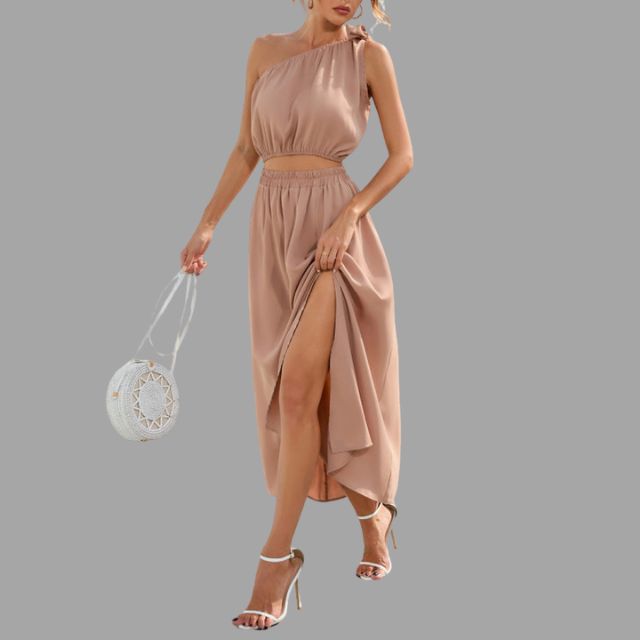 Divina - One-shoulder satin outfit set with cinched waist