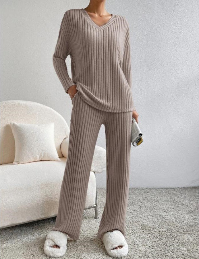 Cosy knitwear set for women