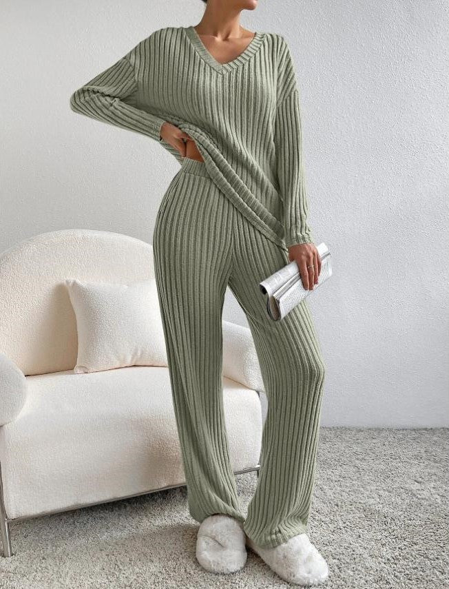 Cosy knitwear set for women