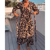Lisandra | V-neck dress